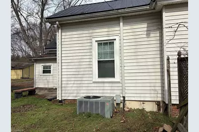 1104 Barnes Street, Reidsville, NC 27320 - Photo 7