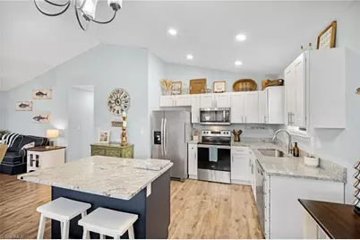 205 Bethlehem Avenue, Thomasville, NC 27360 - Photo 3