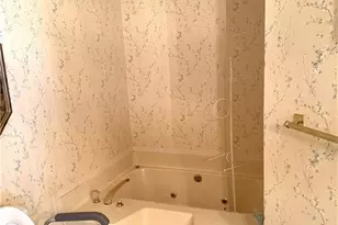 1806 Oakcrest Ct, Winston-Salem, NC 27106 - Photo 15