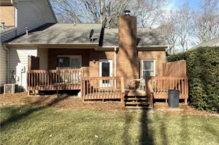 1806 Oakcrest Ct, Winston-Salem, NC 27106 - Photo 5