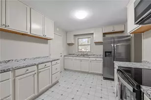 2311 Four Seasons Blvd, Greensboro, NC 27407 - Photo 17