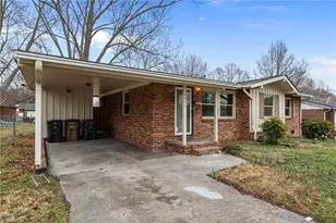 2311 Four Seasons Blvd, Greensboro, NC 27407 - Photo 11