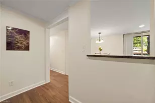 1727 S Hawthorne Rd, Winston-Salem, NC 27103 - Photo 17