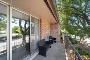 1727 S Hawthorne Rd, Winston-Salem, NC 27103 - Photo 11