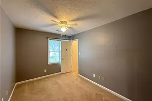 928 Heatherstone Dr, Winston-Salem, NC 27104 - Photo 15