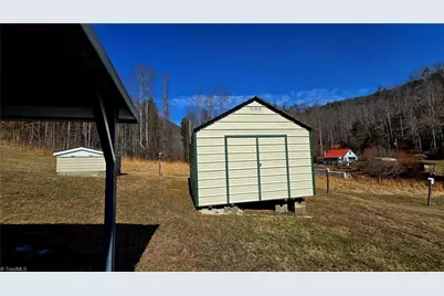 8043 N Old Nc Highway 16, Millers Creek, NC 28651 - Photo 31