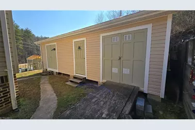 8043 N Old Nc Highway 16, Millers Creek, NC 28651 - Photo 25