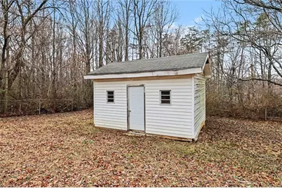 1612 Ballymena Drive, Reidsville, NC 27320 - Photo 25