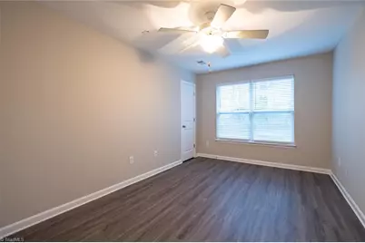 7104 Friendly Avenue, Greensboro, NC 27410 - Photo 21