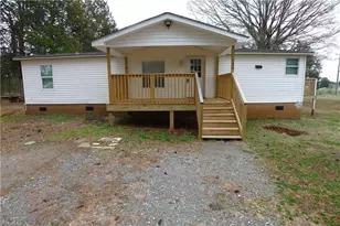 130 Coventry Ln, Mocksville, NC 27028 - Photo 1