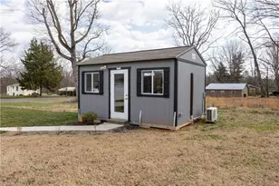 104 Dillon St, Winston-Salem, NC 27107 - Photo 5