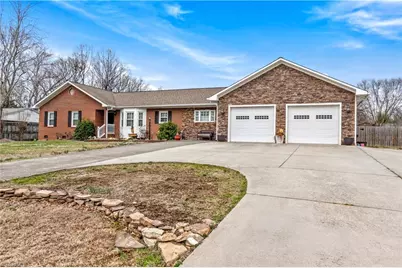 140 Sloan Drive, Winston-Salem, NC 27103 - Photo 7