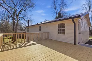 2305 Wilcox Dr, Greensboro, NC 27405 - Photo 25