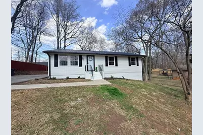 2305 Wilcox Drive, Greensboro, NC 27405 - Photo 1