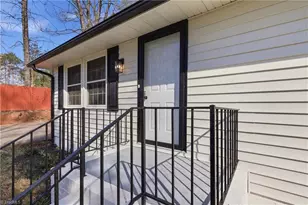 2305 Wilcox Dr, Greensboro, NC 27405 - Photo 3