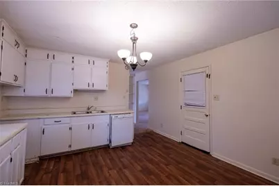 4315 Hicone Road, Greensboro, NC 27405 - Photo 9