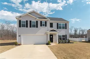 174 Culloden Dr, Mocksville, NC 27028 - Photo 3