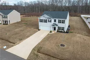 174 Culloden Dr, Mocksville, NC 27028 - Photo 3
