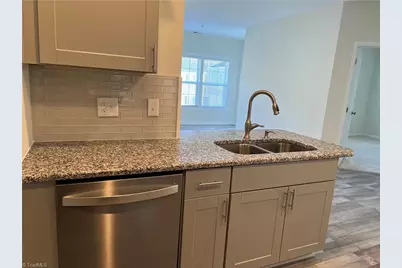 2607 Pennoak Way #J, Greensboro, NC 27407 - Photo 3
