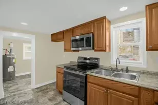 1103 Sprague St, Winston-Salem, NC 27107 - Photo 15