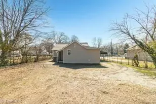 1103 Sprague St, Winston-Salem, NC 27107 - Photo 29