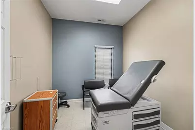 208 W Salisbury Street, Asheboro, NC 27203 - Photo 23