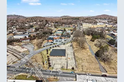 208 W Salisbury Street, Asheboro, NC 27203 - Photo 35