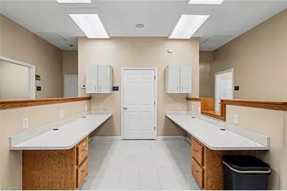 208 W Salisbury Street, Asheboro, NC 27203 - Photo 15