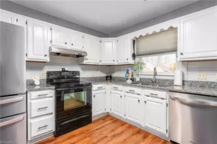 5136 Country Ln, Archdale, NC 27263 - Photo 7