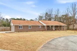 1500 Ethel Dr, Winston-Salem, NC 27127 - Photo 3