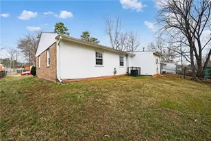 4302 Vincent St, Greensboro, NC 27405 - Photo 27