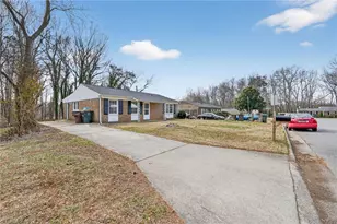 4302 Vincent St, Greensboro, NC 27405 - Photo 29