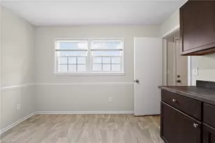 4302 Vincent St, Greensboro, NC 27405 - Photo 11