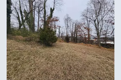 000 Pine Street, Wilkesboro, NC 28697 - Photo 3