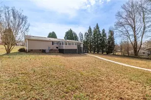 104 N 8th Ave, Mayodan, NC 27027 - Photo 29