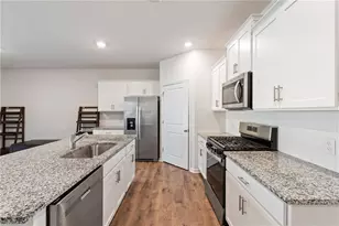 4608 Reedy Creek Farm Cir, Greensboro, NC 27405 - Photo 7