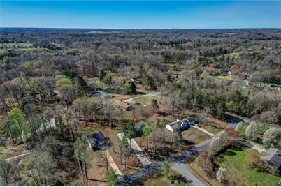 4604 Luewood Road, Greensboro, NC 27405 - Photo 3