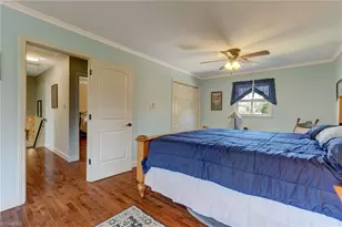 4604 Luewood Rd, Greensboro, NC 27405 - Photo 21