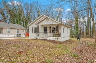 912 Patton St, Graham, NC 27253 - Photo 17