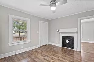 912 Patton St, Graham, NC 27253 - Photo 9