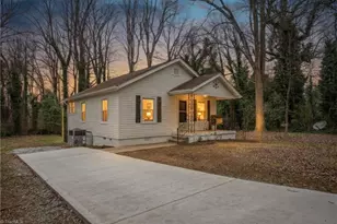 912 Patton St, Graham, NC 27253 - Photo 1