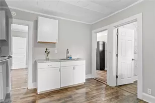 912 Patton St, Graham, NC 27253 - Photo 7