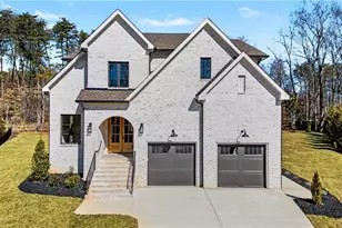 1402 Bethany Dr, Greensboro, NC 27455 - Photo 1