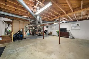 5703 Buddingwood Dr, Greensboro, NC 27409 - Photo 37