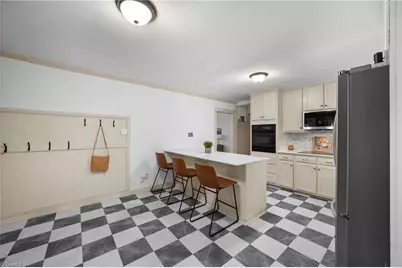 5703 Buddingwood Drive, Greensboro, NC 27409 - Photo 15