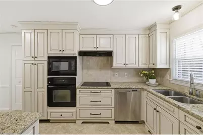 4507 Radnor Drive, Greensboro, NC 27410 - Photo 15