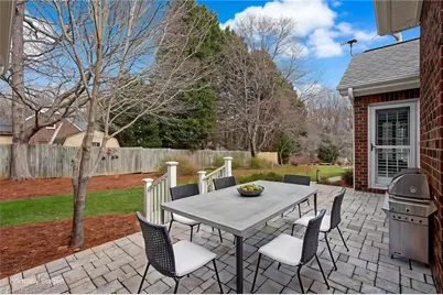 204 W Stonebury Court, Reidsville, NC 27320 - Photo 7