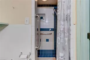 226 Settle St, Reidsville, NC 27320 - Photo 37