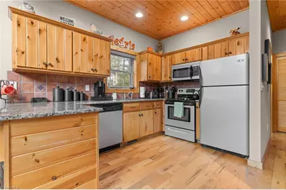 16 Honey Tree Circle, Sparta, NC 28675 - Photo 19