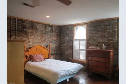 105 W Main Street, Elkin, NC 28621 - Photo 27